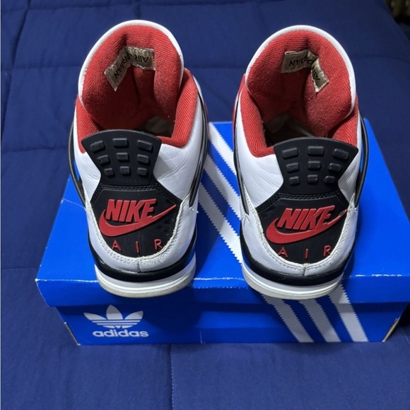 Jordan 4 Retro OG Fire Red 2020 Size 10 main image 4